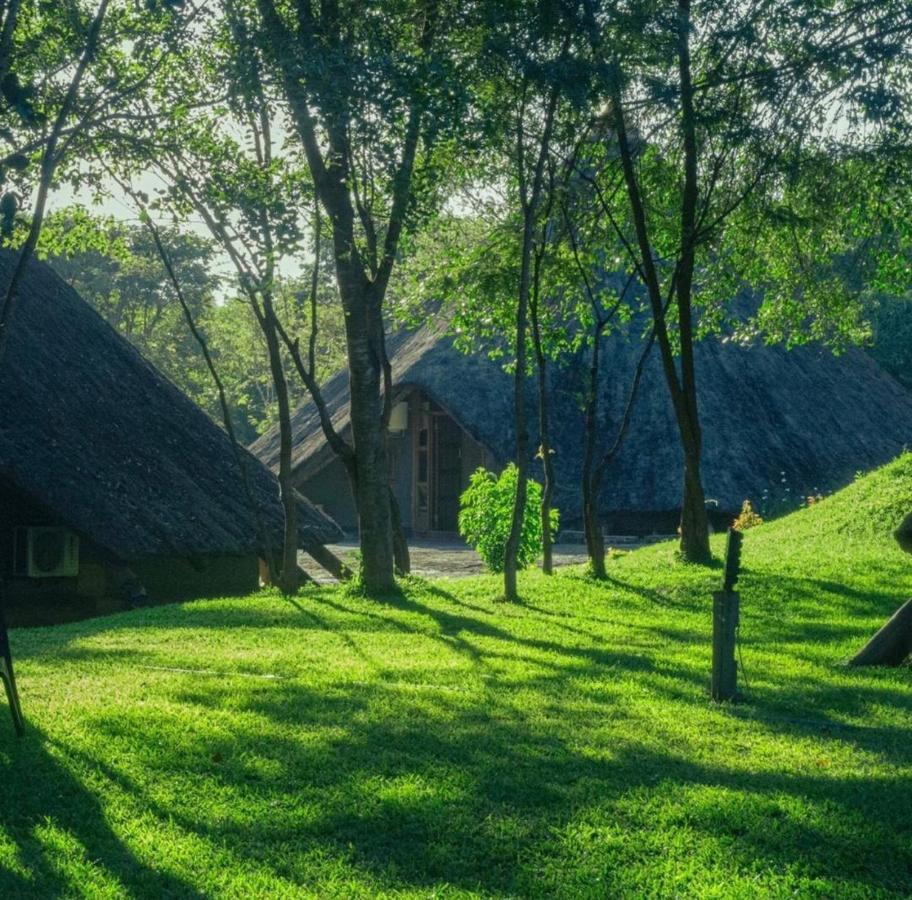 은돌라 Njele Country Park 빌라 외부 사진